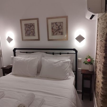 Korina'S Suites Ándros Eksteriør bilde